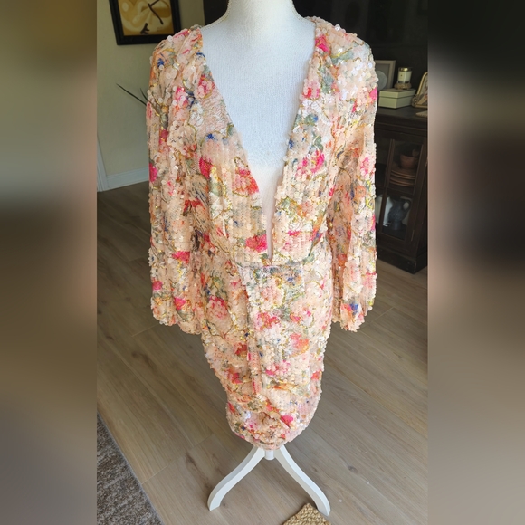 Boohoo OCCASIONS Floral Sequin Midi Dress - Picture 1 of 10